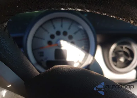 2008 Mini Cooper z USA, uszkodzony, nr VIN WMWMF33528TU66707